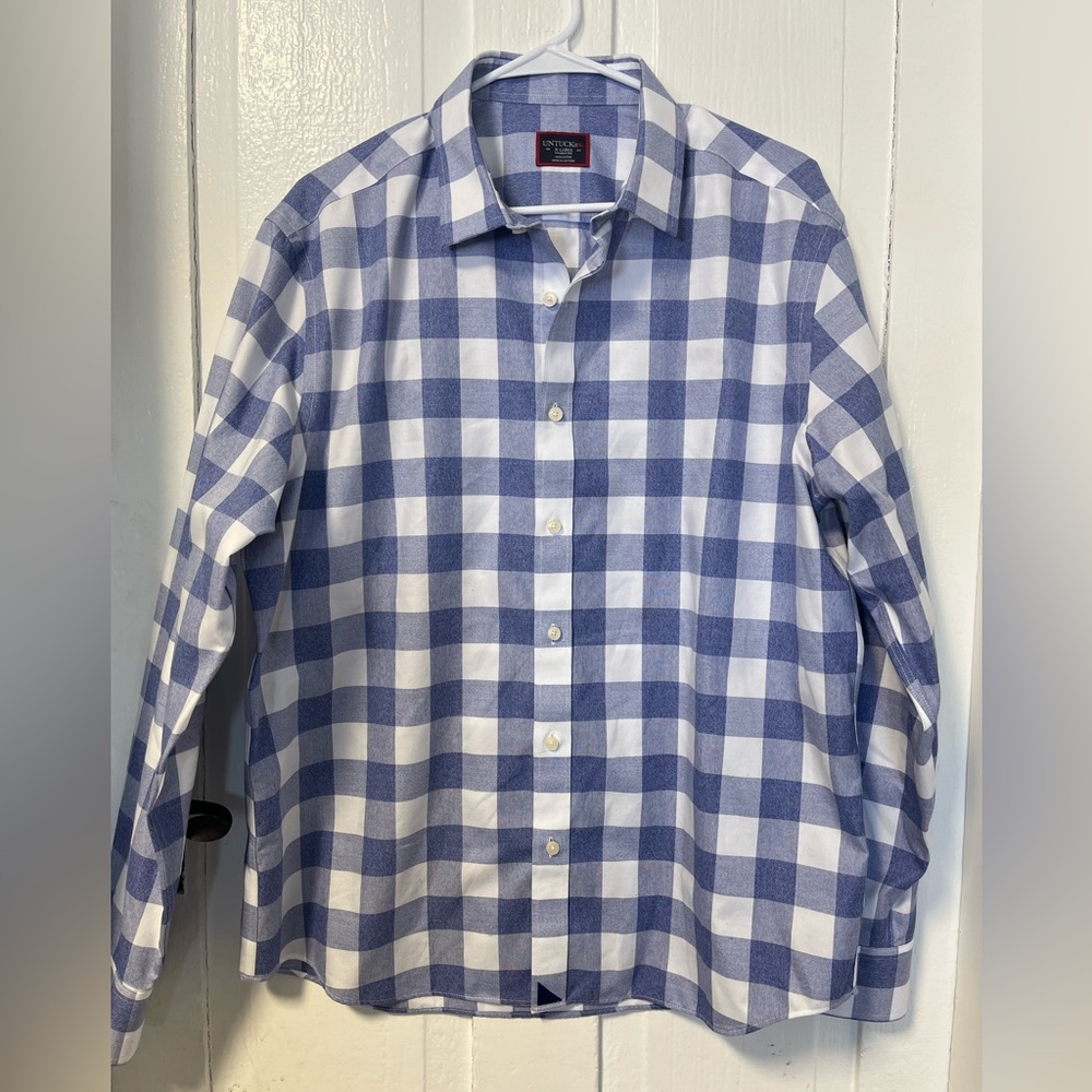 Untuckit Wrinkle Free Blue and white button down shirt regular fit sz xl